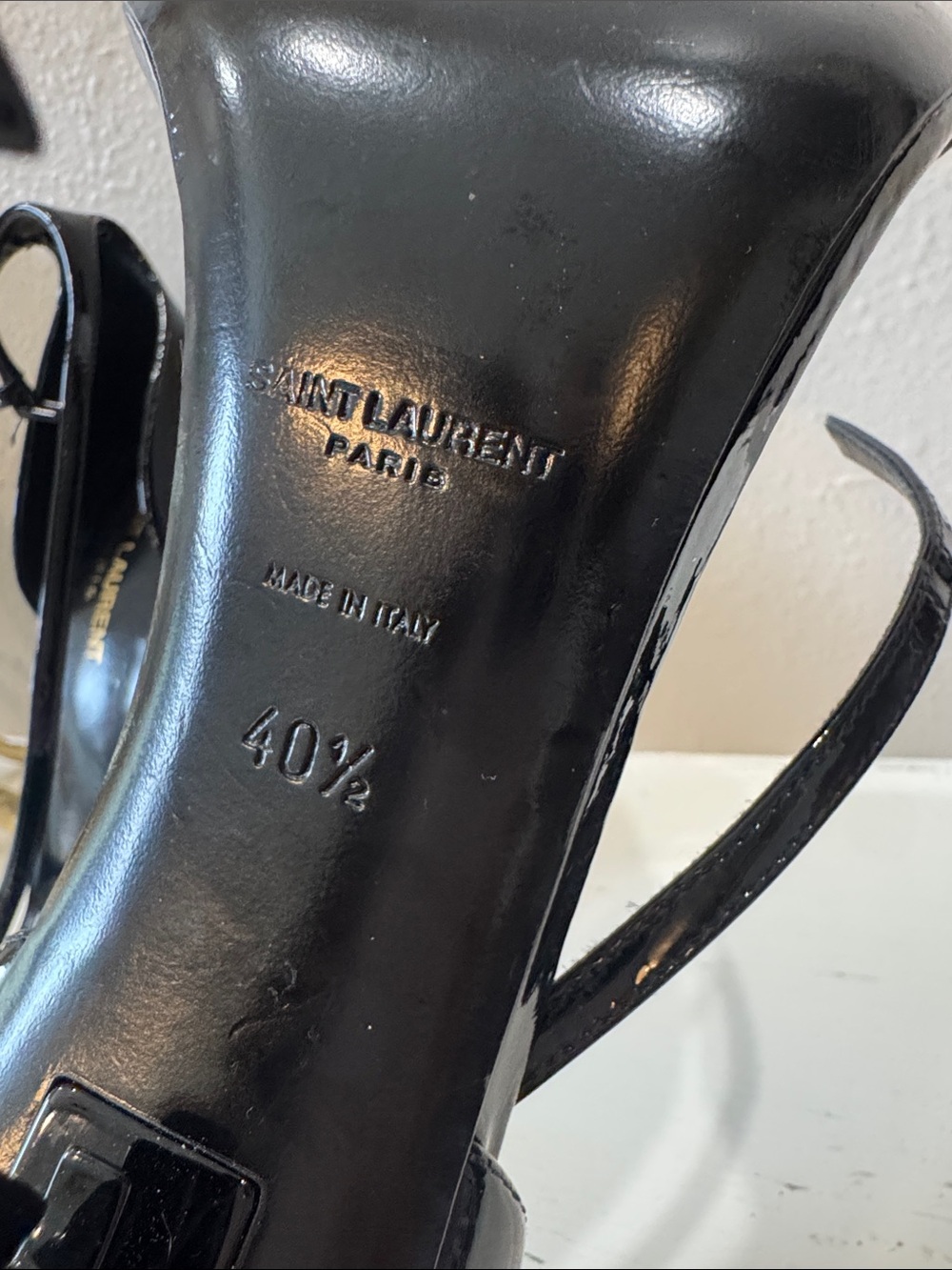 Saint Laurent Black Patent Logo-Heel Strappy Sandals - Picture 11 of 11